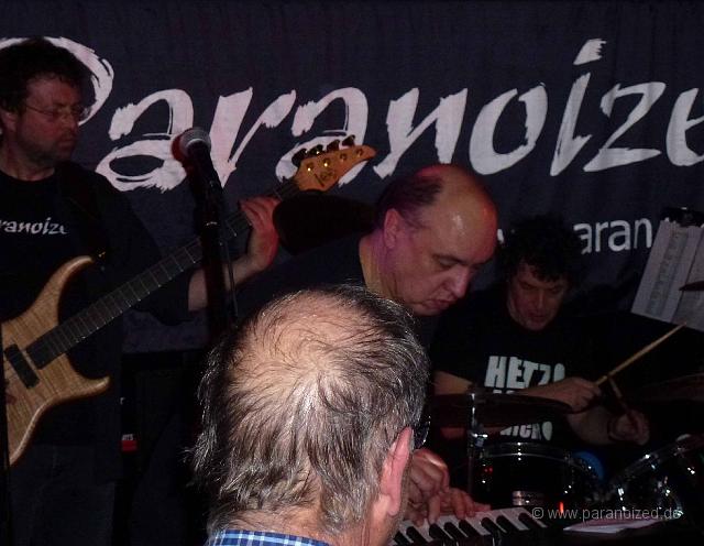 2014 Genial im Grammophon 035.jpg - Verzwicktes Solo... da passt doch noch ein Finger dazwischen, oder?